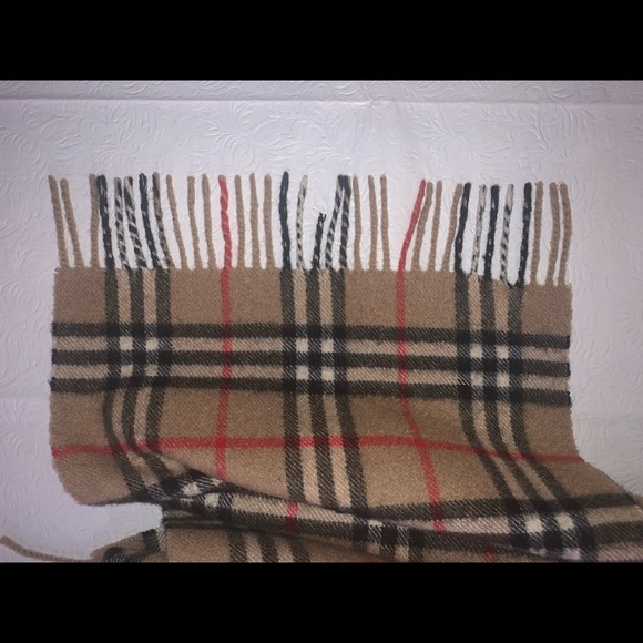 Burberrys 100% Cashmere Vintage Nova Check Scarf - Picture 9 of 10